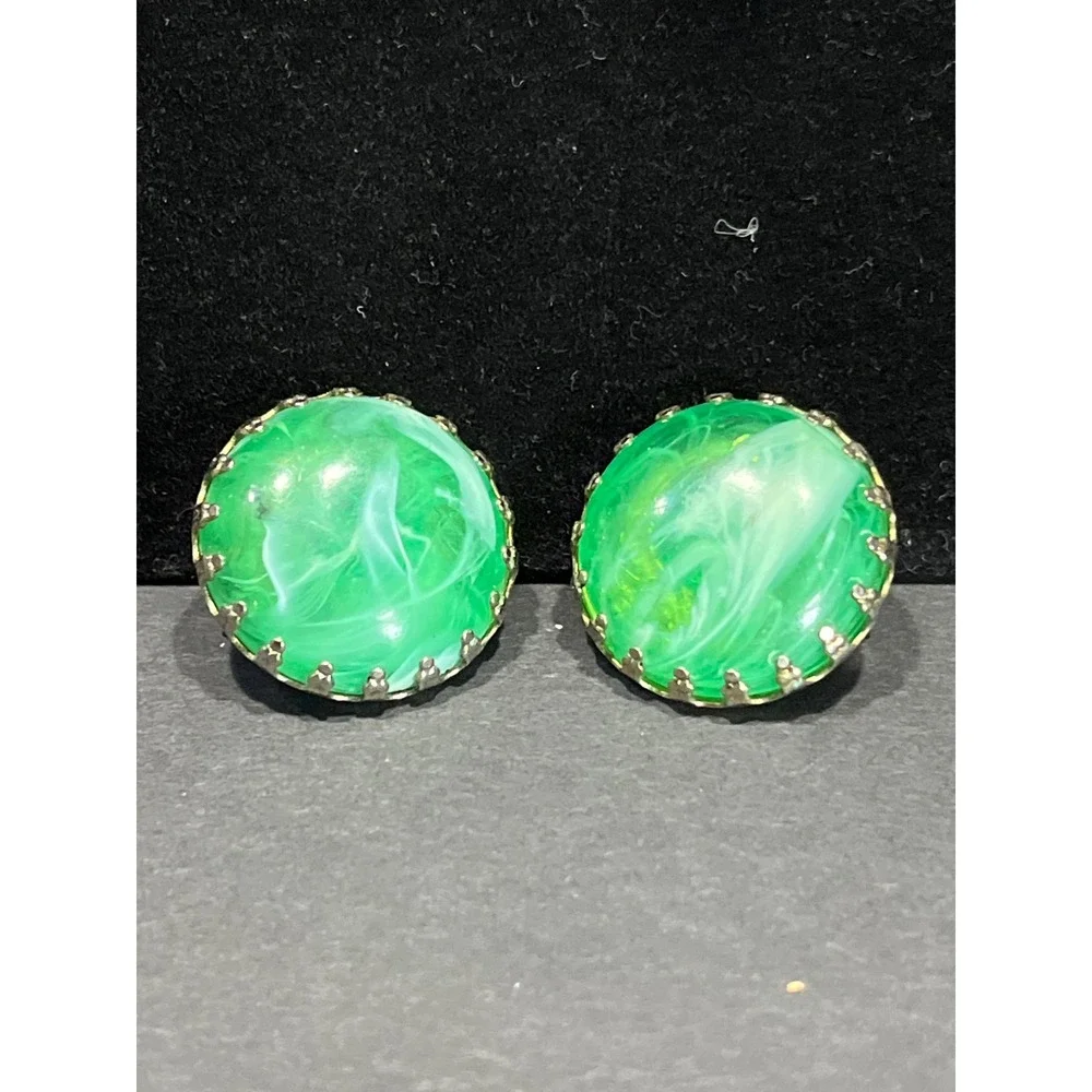 Vintage Green Art Glass Bead Double Strand Necklace & Clip On Earrings Set